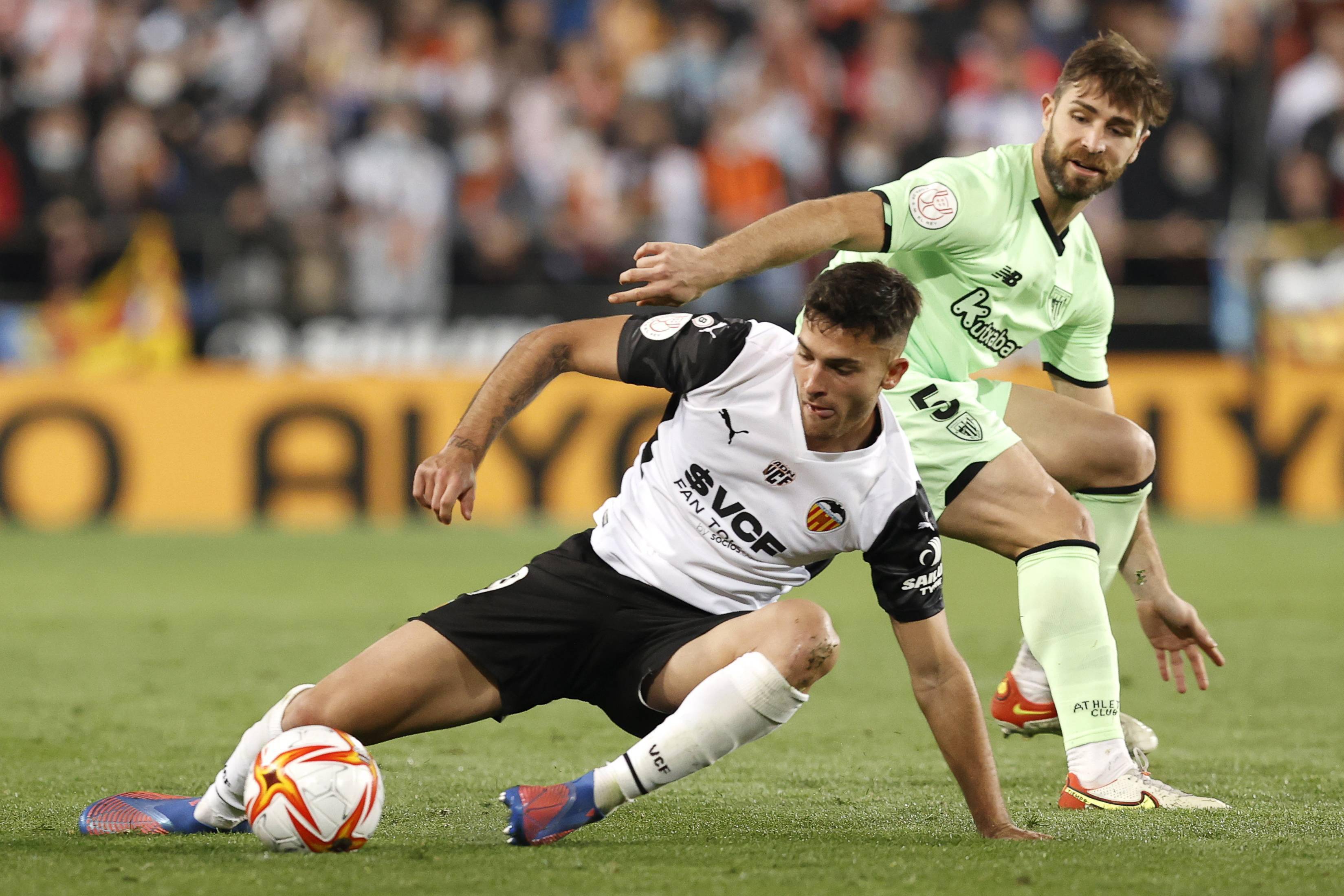 西甲焦点战：皇家马德里对阵巴伦西亚赛前全方位解析与比分展望